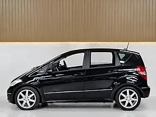 Used 2010 Mercedes-Benz a-Class Avantgarde Se Cosmos Black - Interior and Exterior details 6