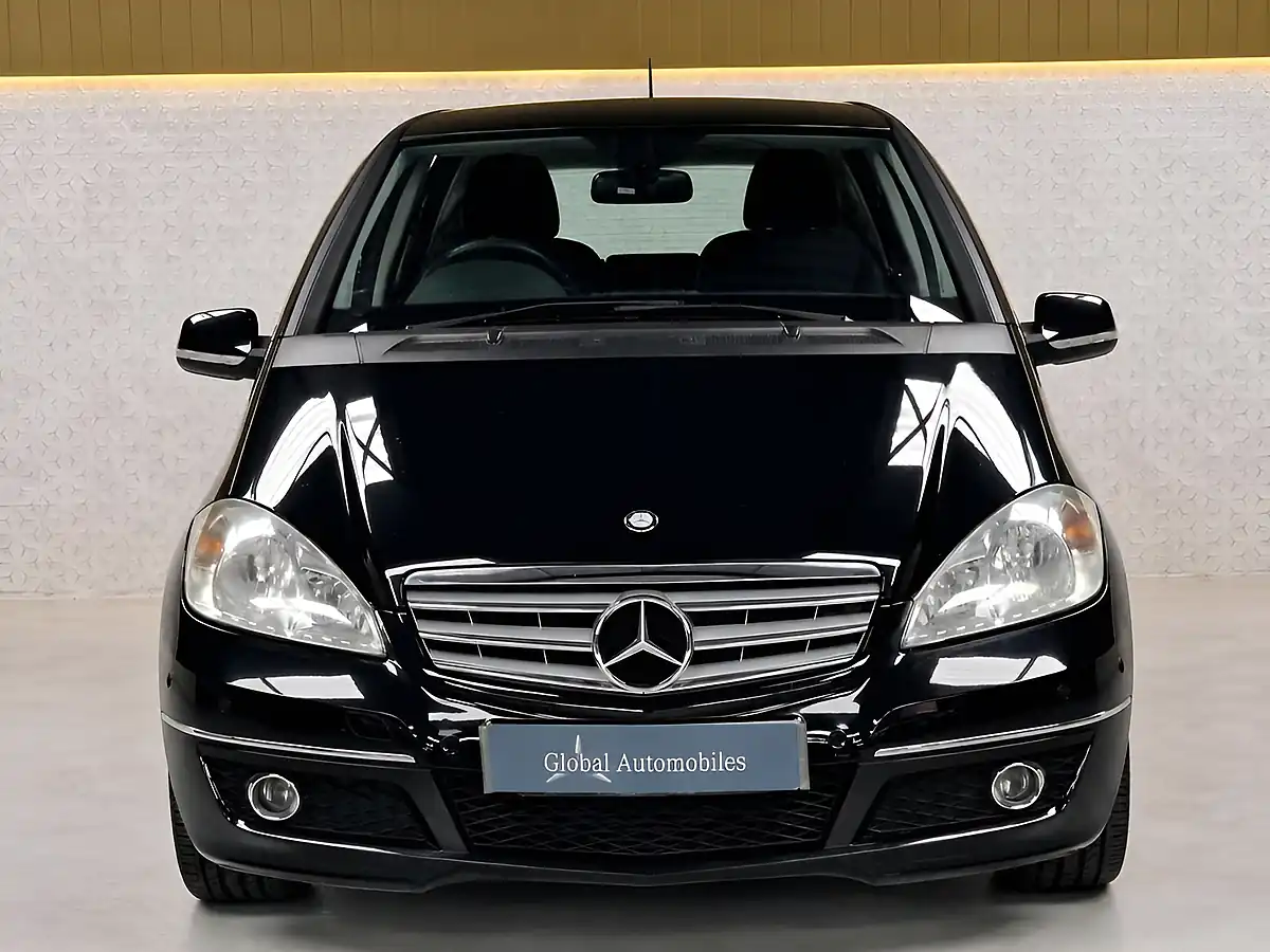 Used 2010 Mercedes-Benz a-Class Avantgarde Se Cosmos Black - Interior and Exterior details 7