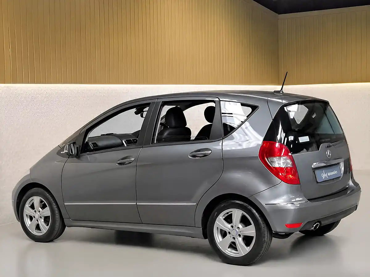 Used 2010 Mercedes-Benz a Class Avantgarde Se Mountain Grey - Interior and Exterior details 13