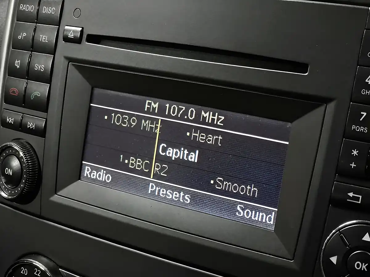 Used 2010 Mercedes-Benz a Class Avantgarde Se Mountain Grey - Interior and Exterior details 17