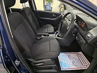 Used 2010 Mercedes-Benz a Class Classic Se Blue - Interior and Exterior details 14