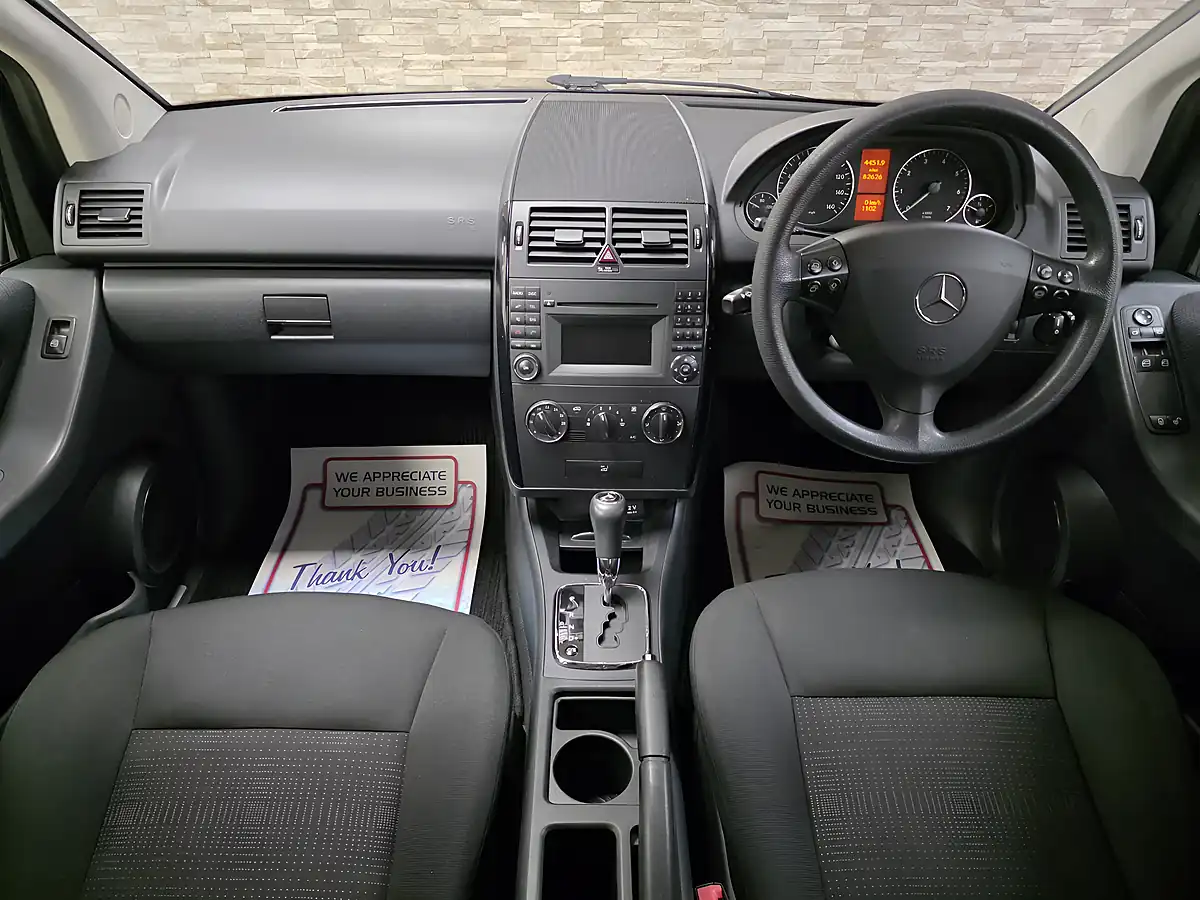 Used 2010 Mercedes-Benz a Class Classic Se Blue - Interior and Exterior details 9