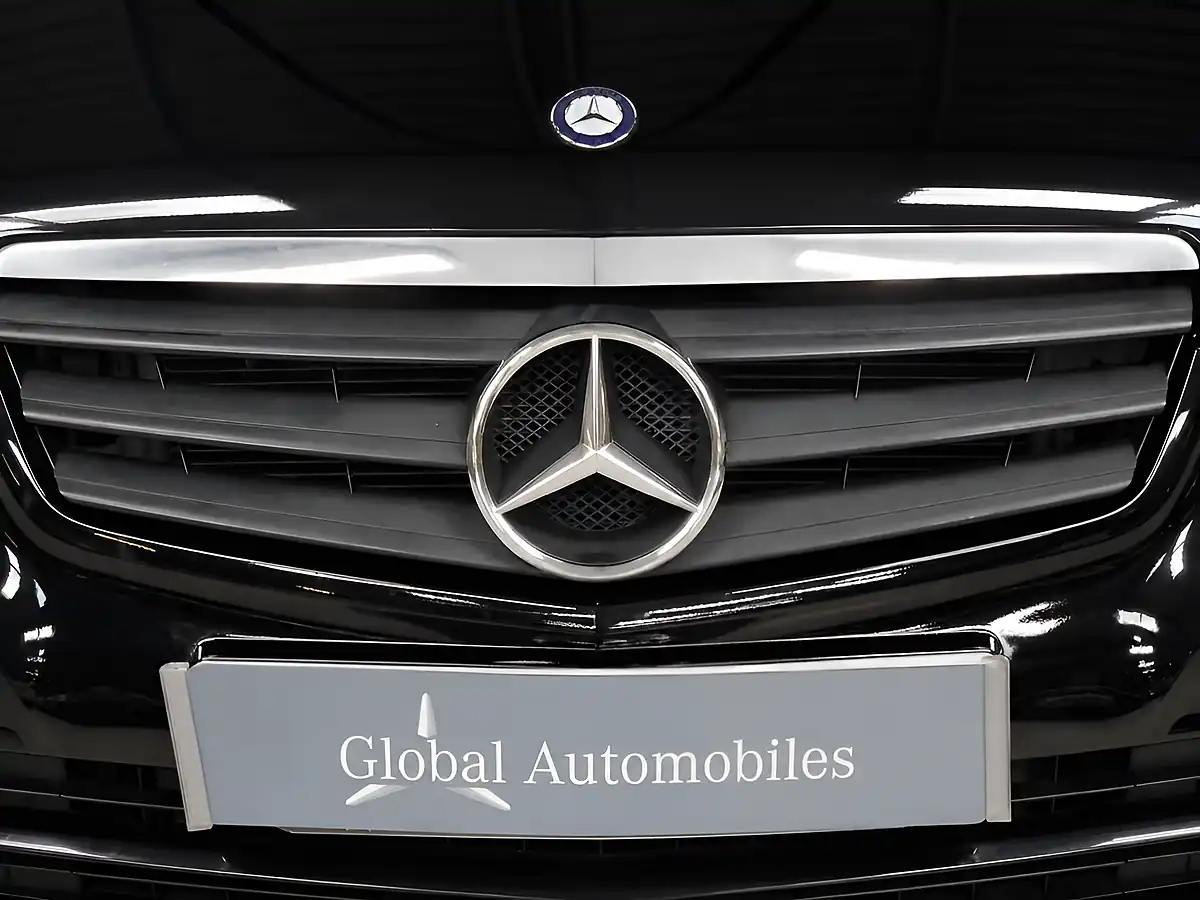 Used 2010 Mercedes-Benz a Class Classic Se Kosmos Black - Interior and Exterior details 7