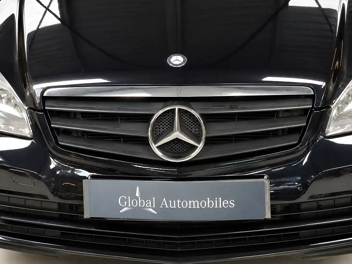 Used 2010 Mercedes-Benz a Class Classic Se Kosmos Black - Interior and Exterior details 9