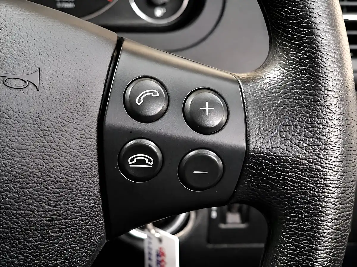 Used 2010 Mercedes-Benz a Class Classic Se Polar Silver - Interior and Exterior details 16