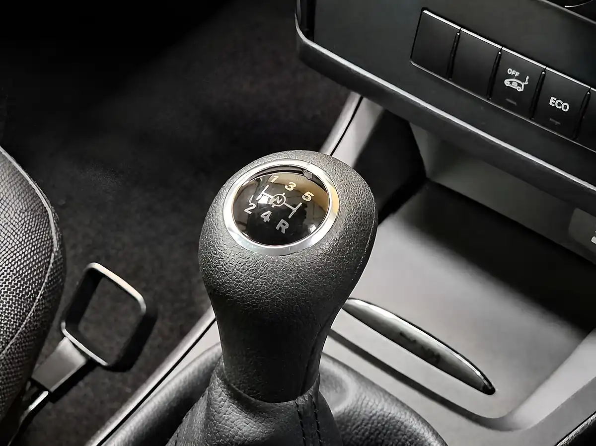 Used 2010 Mercedes-Benz a Class Classic Se Polar Silver - Interior and Exterior details 18