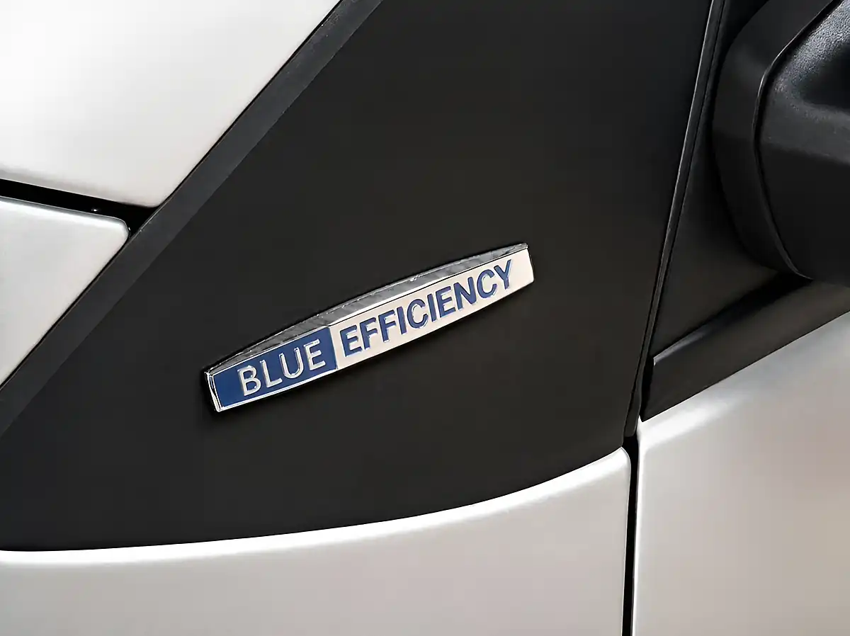 Used 2010 Mercedes-Benz a Class Classic Se Polar Silver - Interior and Exterior details 9