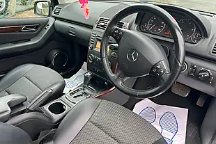 Used 2010 Mercedes-Benz a Elegance Se Grey - Interior and Exterior details 18