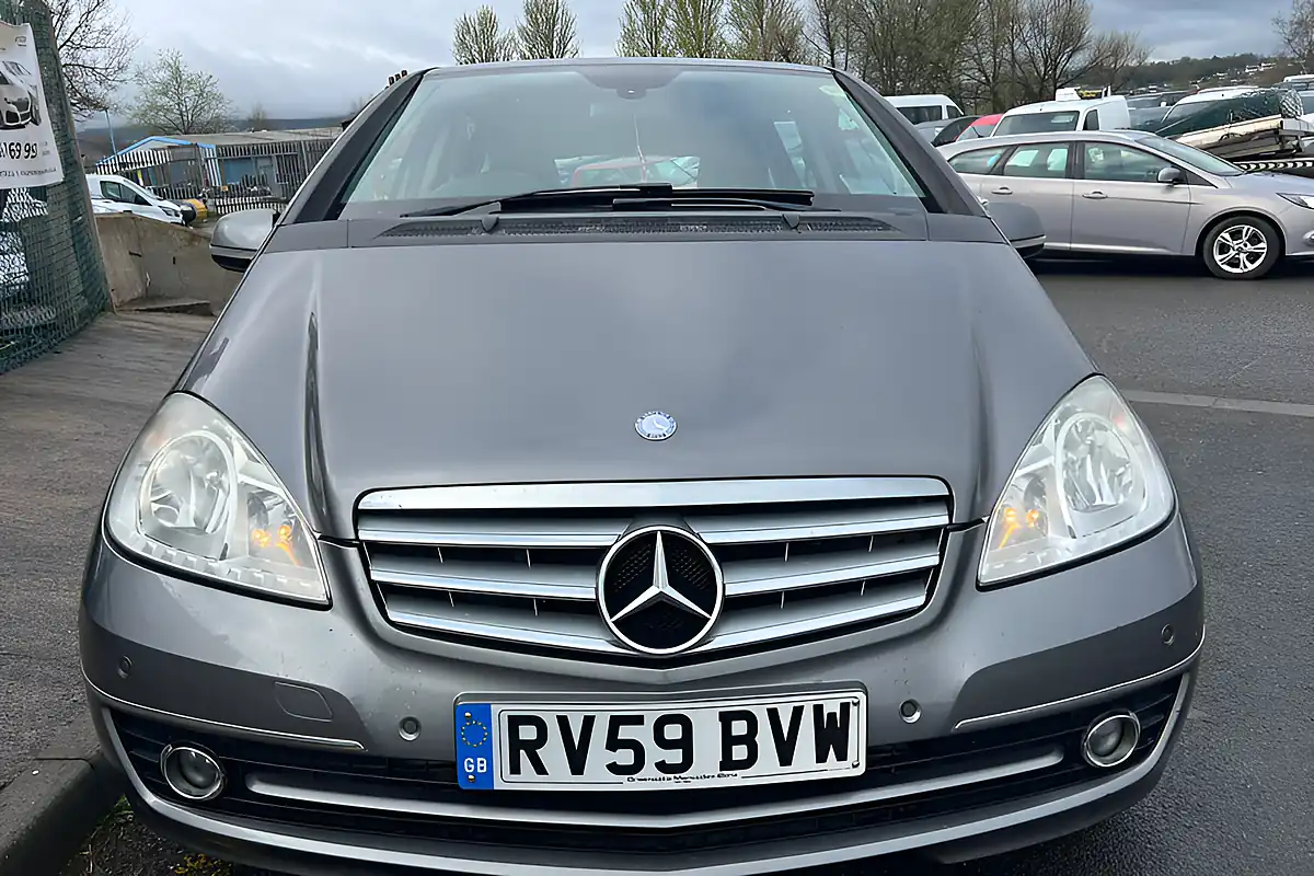 Used 2010 Mercedes-Benz a Elegance Se Grey - Interior and Exterior details 2