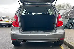 Used 2010 Mercedes-Benz a Elegance Se Grey - Interior and Exterior details 6