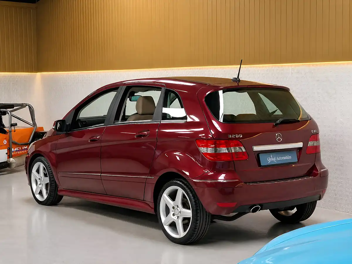 Used 2010 Mercedes-Benz B-Class Sport Saturn Red Metallic - Interior and Exterior details 10