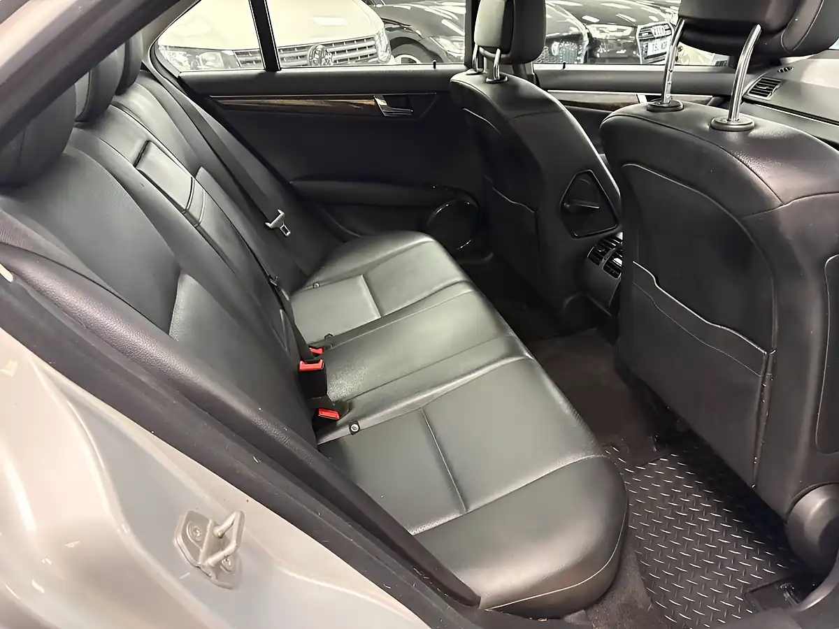 Used 2010 Mercedes-Benz C Class Elegance Silver - Interior and Exterior details 13