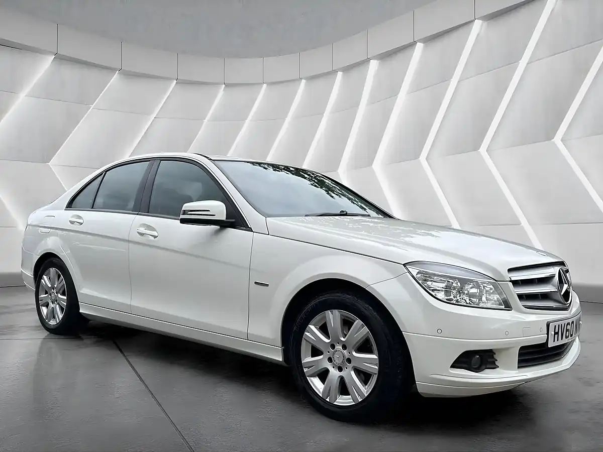 Used 2010 Mercedes-Benz C Class Executive Se White - Interior and Exterior details 3