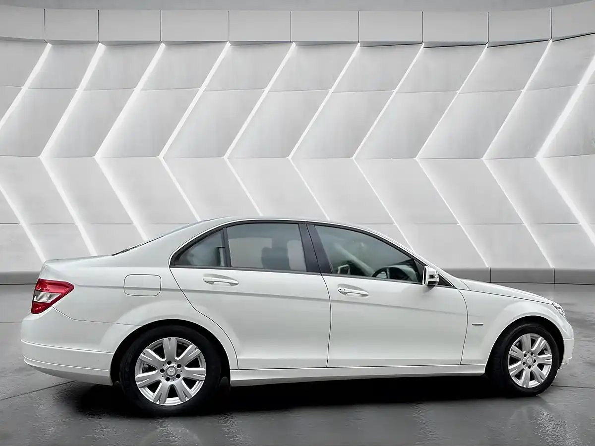 Used 2010 Mercedes-Benz C Class Executive Se White - Interior and Exterior details 6