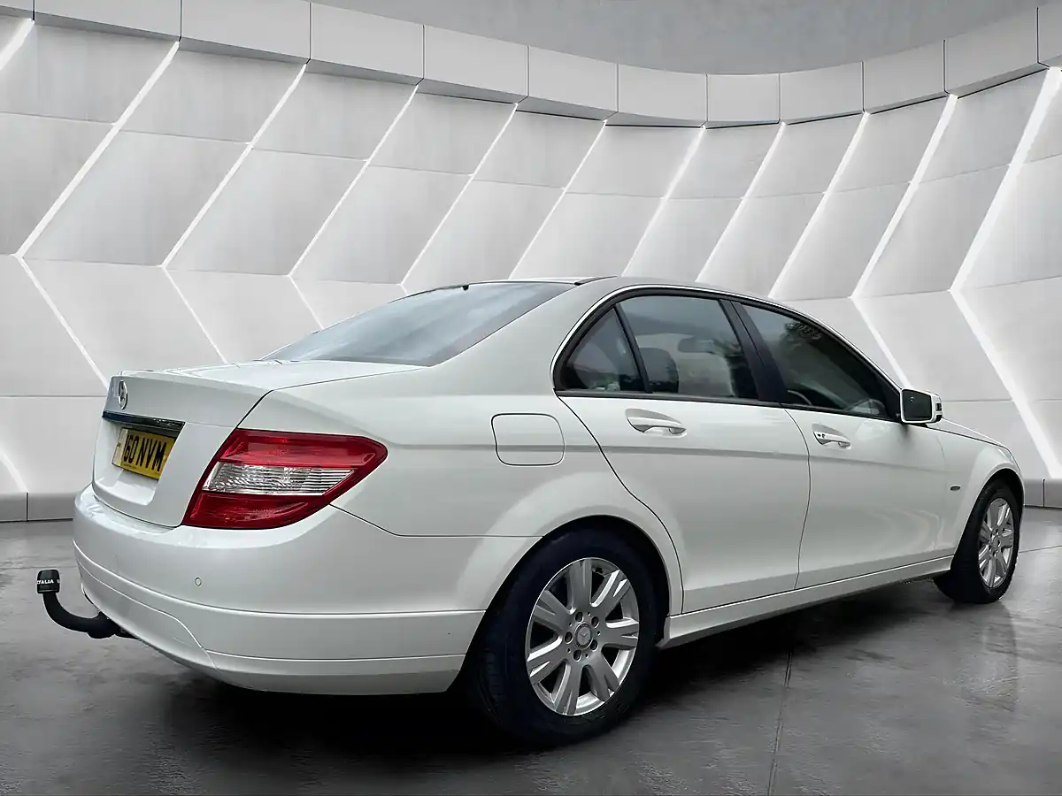 Used 2010 Mercedes-Benz C Class Executive Se White - Interior and Exterior details 7