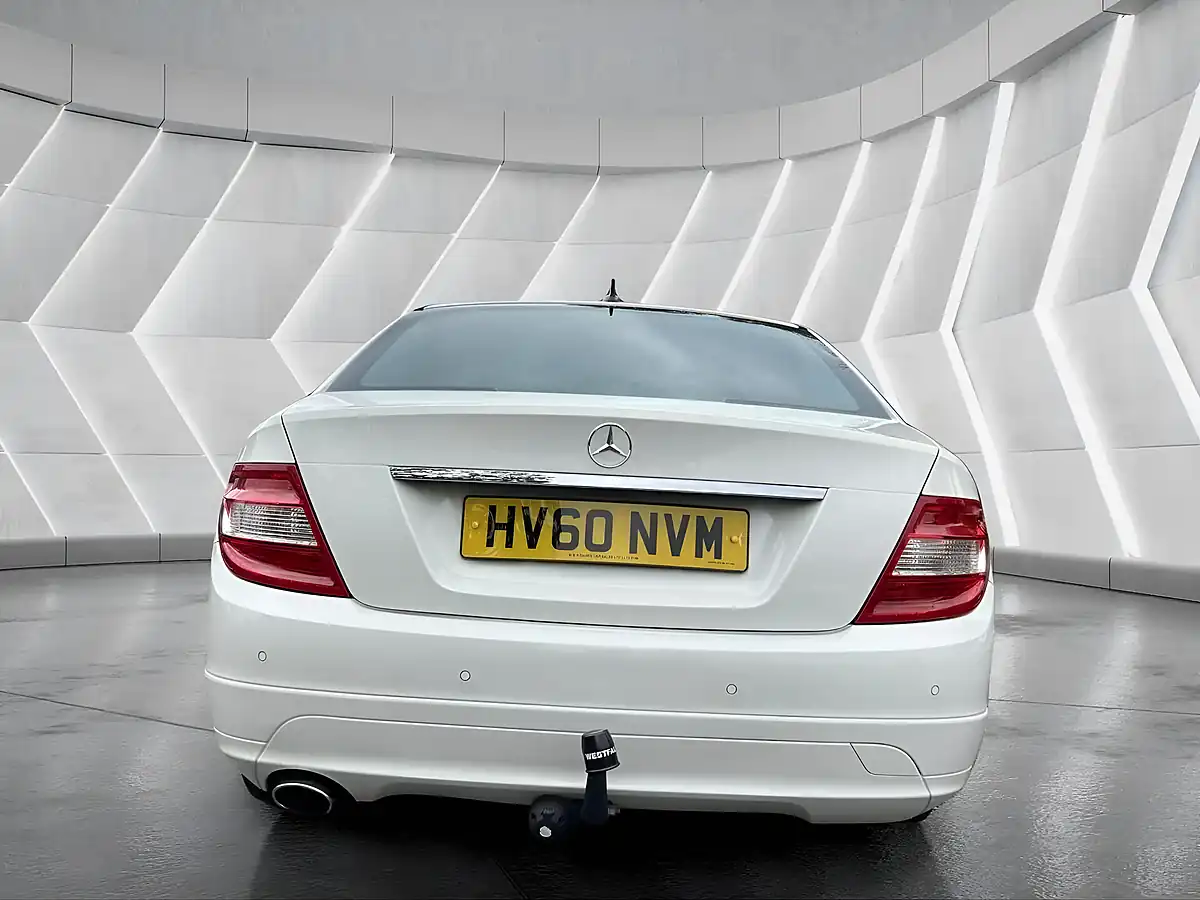 Used 2010 Mercedes-Benz C Class Executive Se White - Interior and Exterior details 8