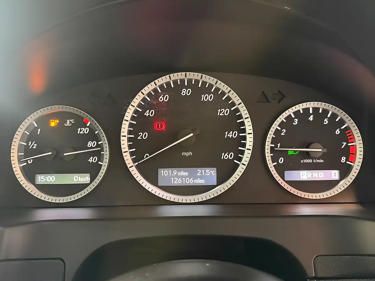 Used 2010 Mercedes-Benz C Class Se Silver - Interior and Exterior details 19