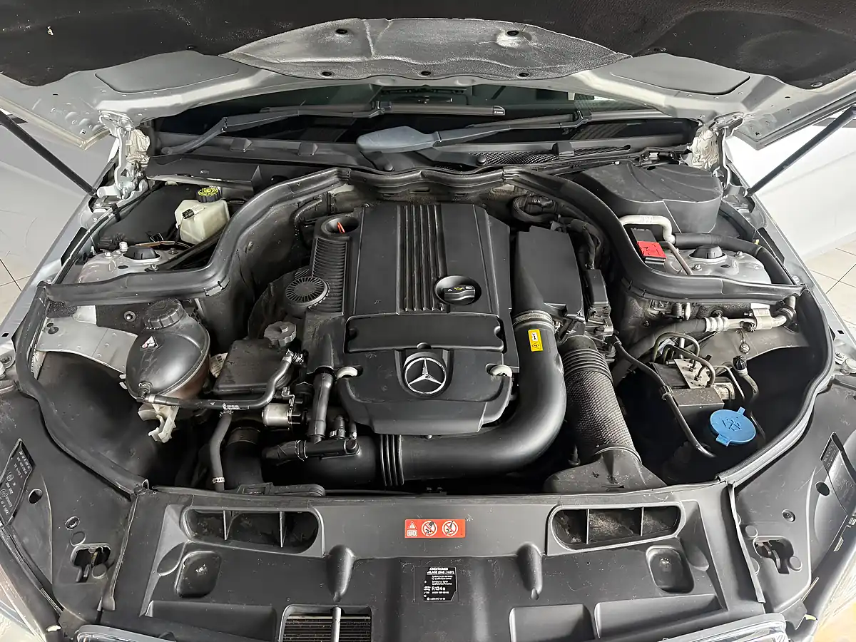 Used 2010 Mercedes-Benz C Class Se Silver - Interior and Exterior details 20