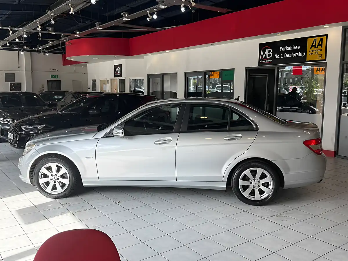 Used 2010 Mercedes-Benz C Class Se Silver - Interior and Exterior details 6