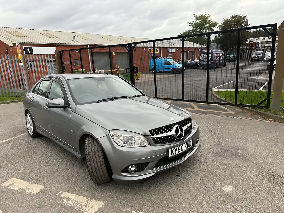 Used 2010 Mercedes-Benz C Class Sport Silver - Interior and Exterior details 14