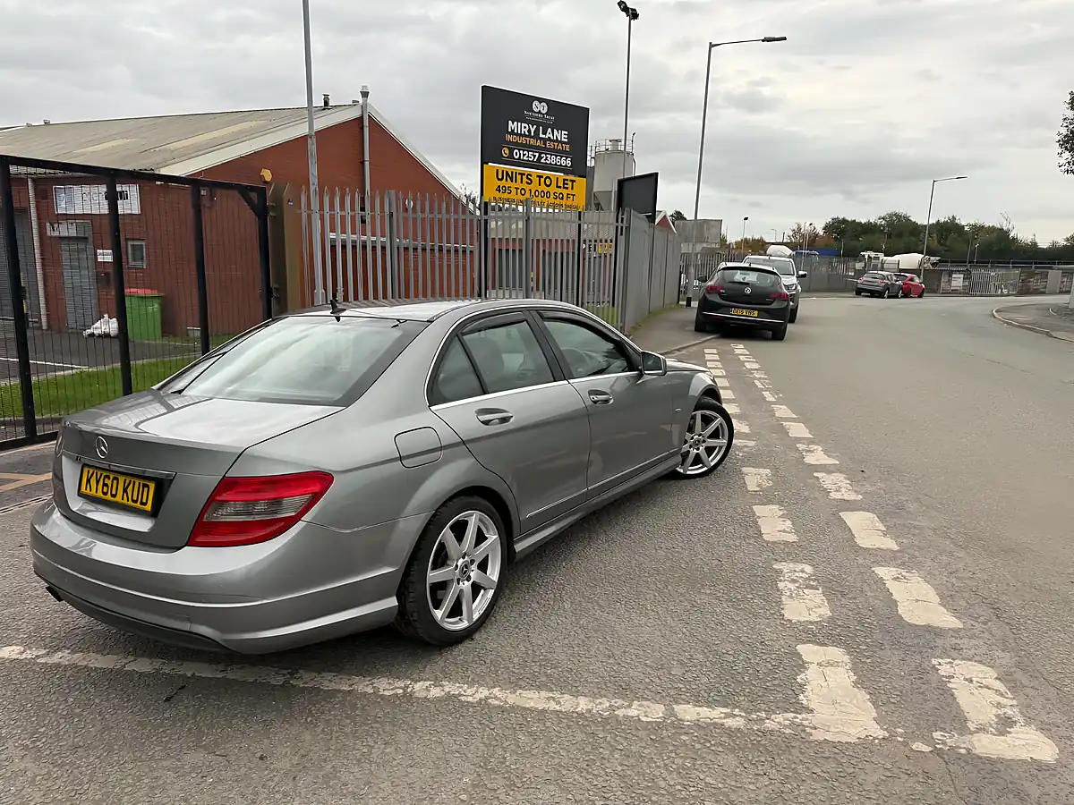 Used 2010 Mercedes-Benz C Class Sport Silver - Interior and Exterior details 15