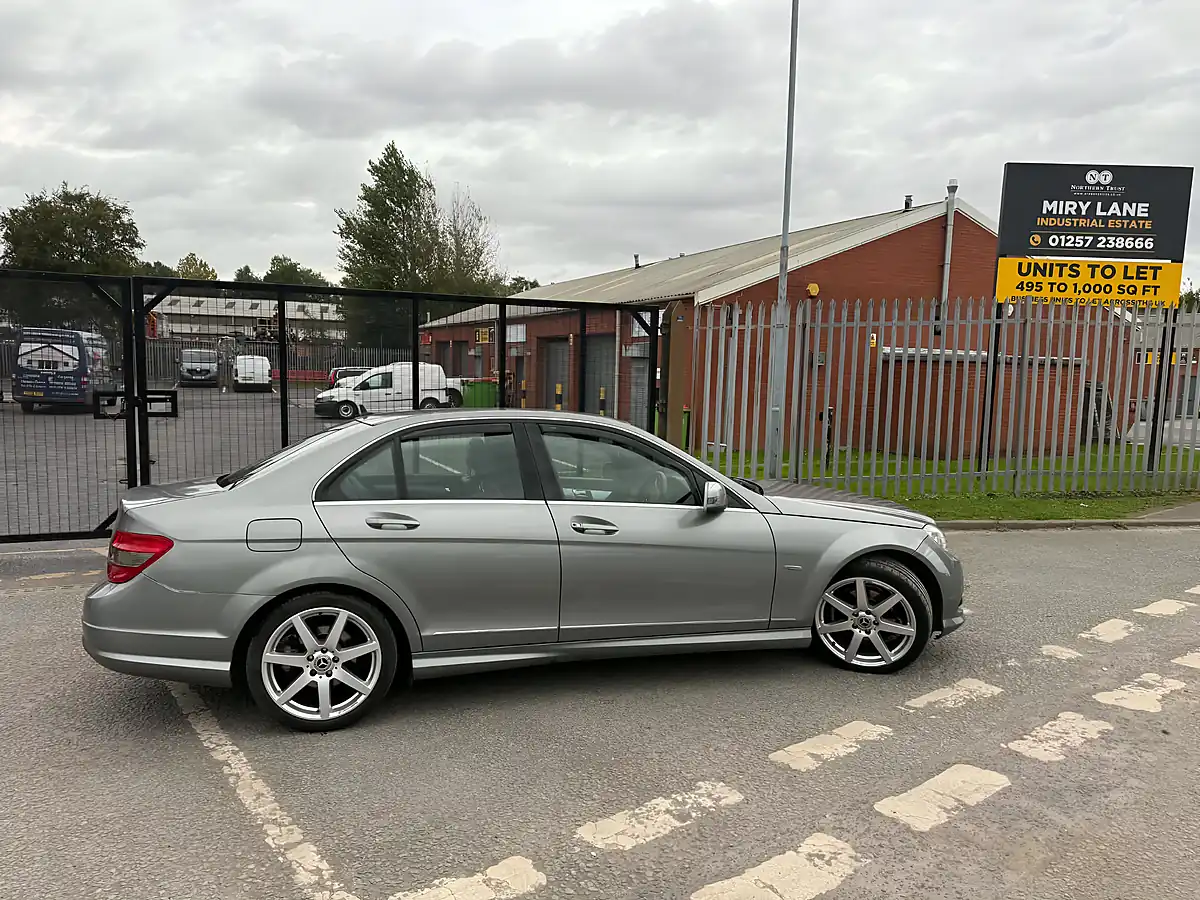 Used 2010 Mercedes-Benz C Class Sport Silver - Interior and Exterior details 17