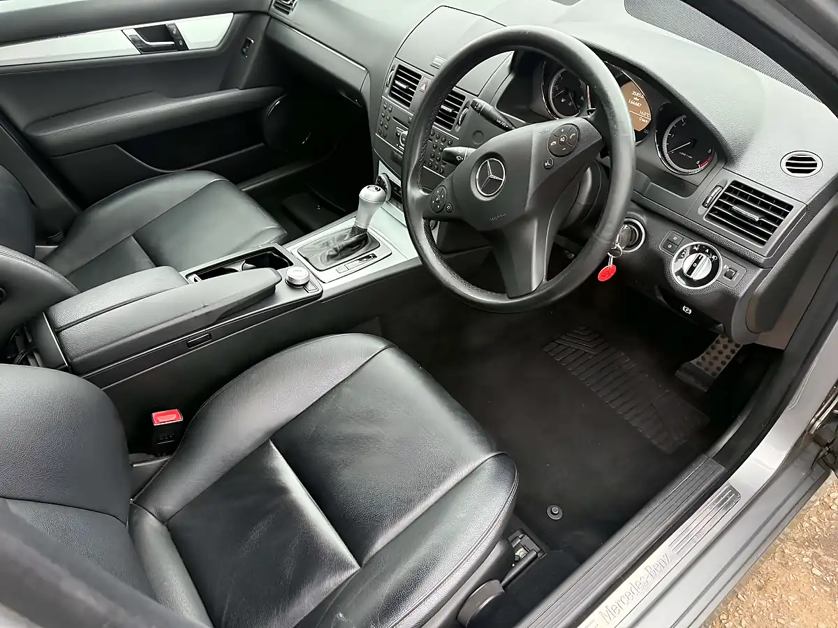 Used 2010 Mercedes-Benz C Class Sport Silver - Interior and Exterior details 18