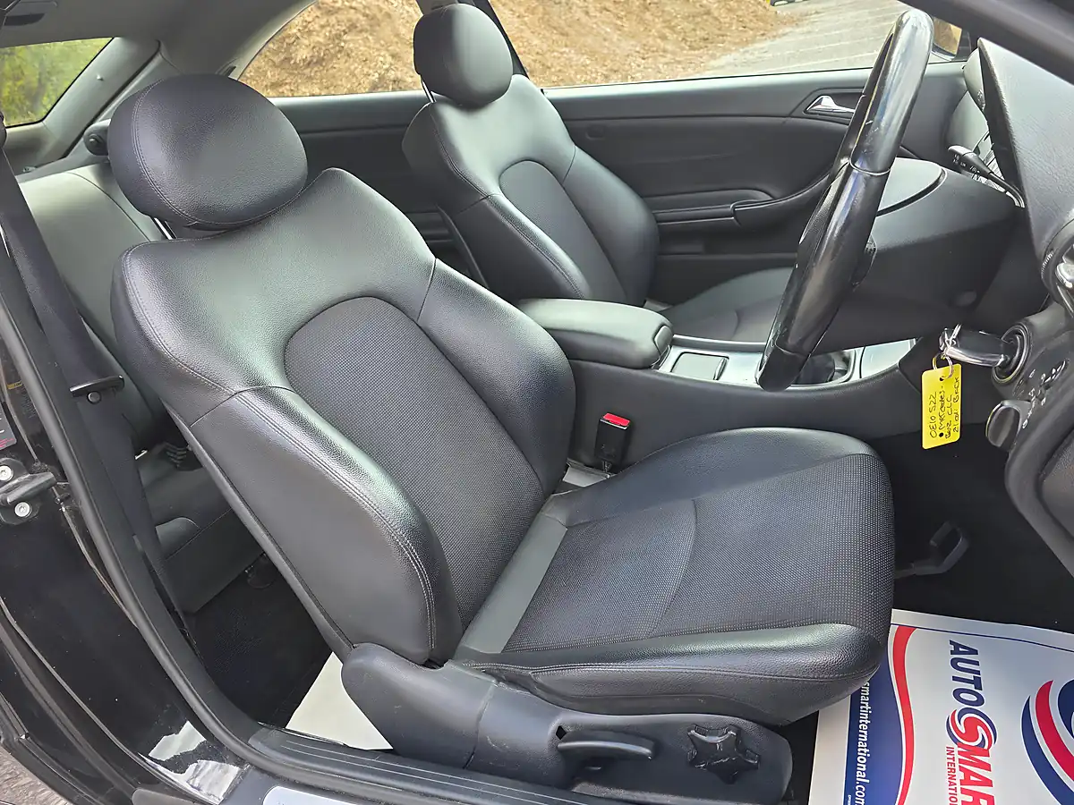 Used 2010 Mercedes-Benz Clc Class Se Black - Interior and Exterior details 13