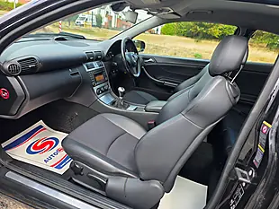 Used 2010 Mercedes-Benz Clc Class Se Black - Interior and Exterior details 9
