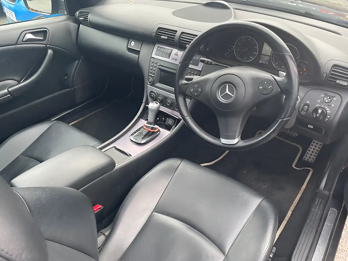 Used 2010 Mercedes-Benz Clc Class Sport Black - Interior and Exterior details 15