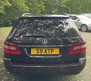 Used 2010 Mercedes-Benz E Class Avantgarde Brown - Interior and Exterior details 6