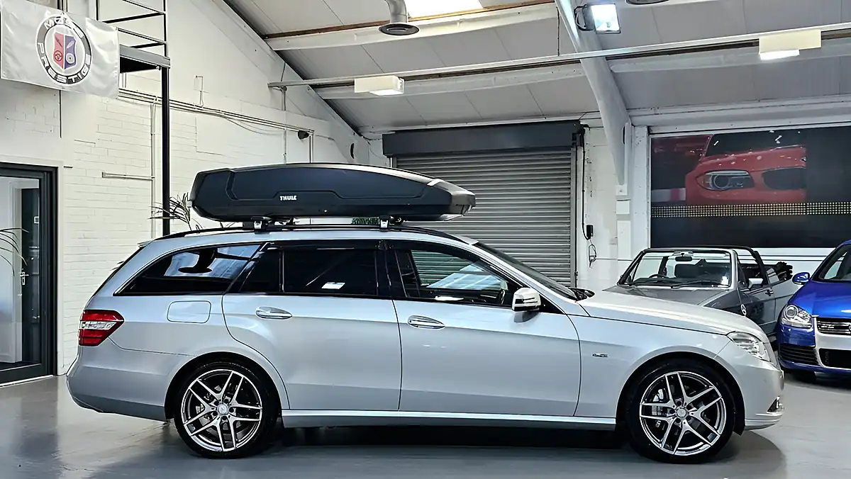Used 2010 Mercedes-Benz E Class Se Silver - Interior and Exterior details 5