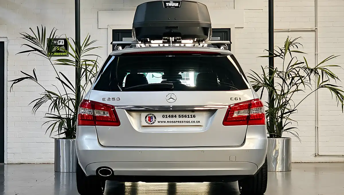 Used 2010 Mercedes-Benz E Class Se Silver - Interior and Exterior details 7