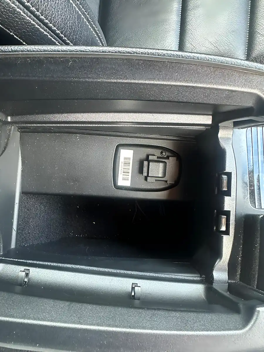 Used 2010 Mercedes-Benz E Class Sport Black - Interior and Exterior details 17