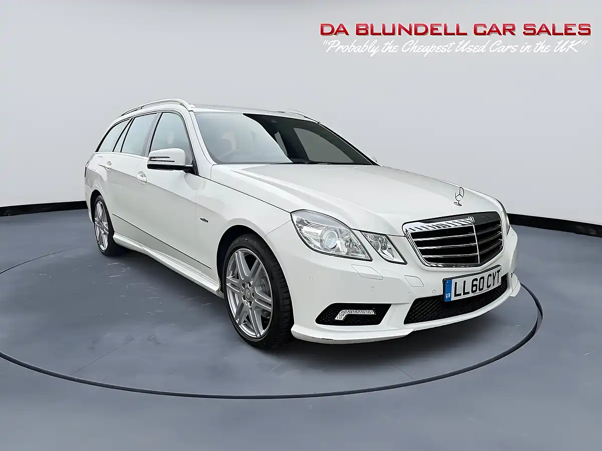 Used 2010 Mercedes-Benz E Class Sport Estate White - Interior and Exterior details 12