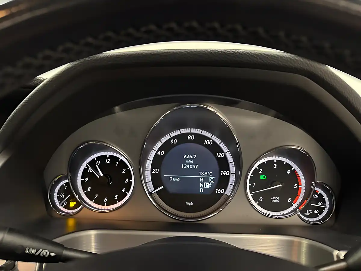Used 2010 Mercedes-Benz E Class Sport Grey - Interior and Exterior details 14