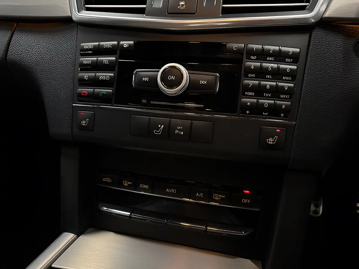 Used 2010 Mercedes-Benz E Class Sport Grey - Interior and Exterior details 15
