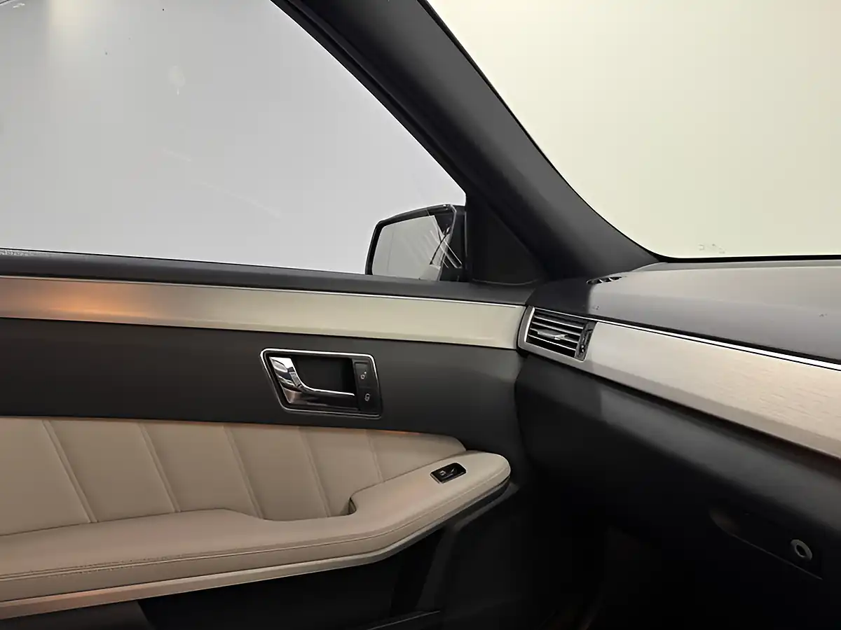 Used 2010 Mercedes-Benz E Class Sport Grey - Interior and Exterior details 19