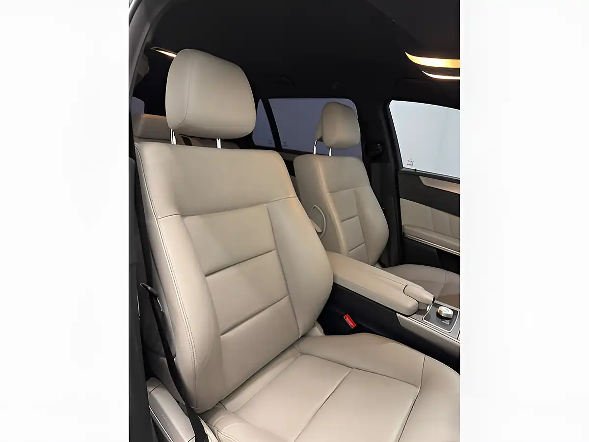 Used 2010 Mercedes-Benz E Class Sport Grey - Interior and Exterior details 9