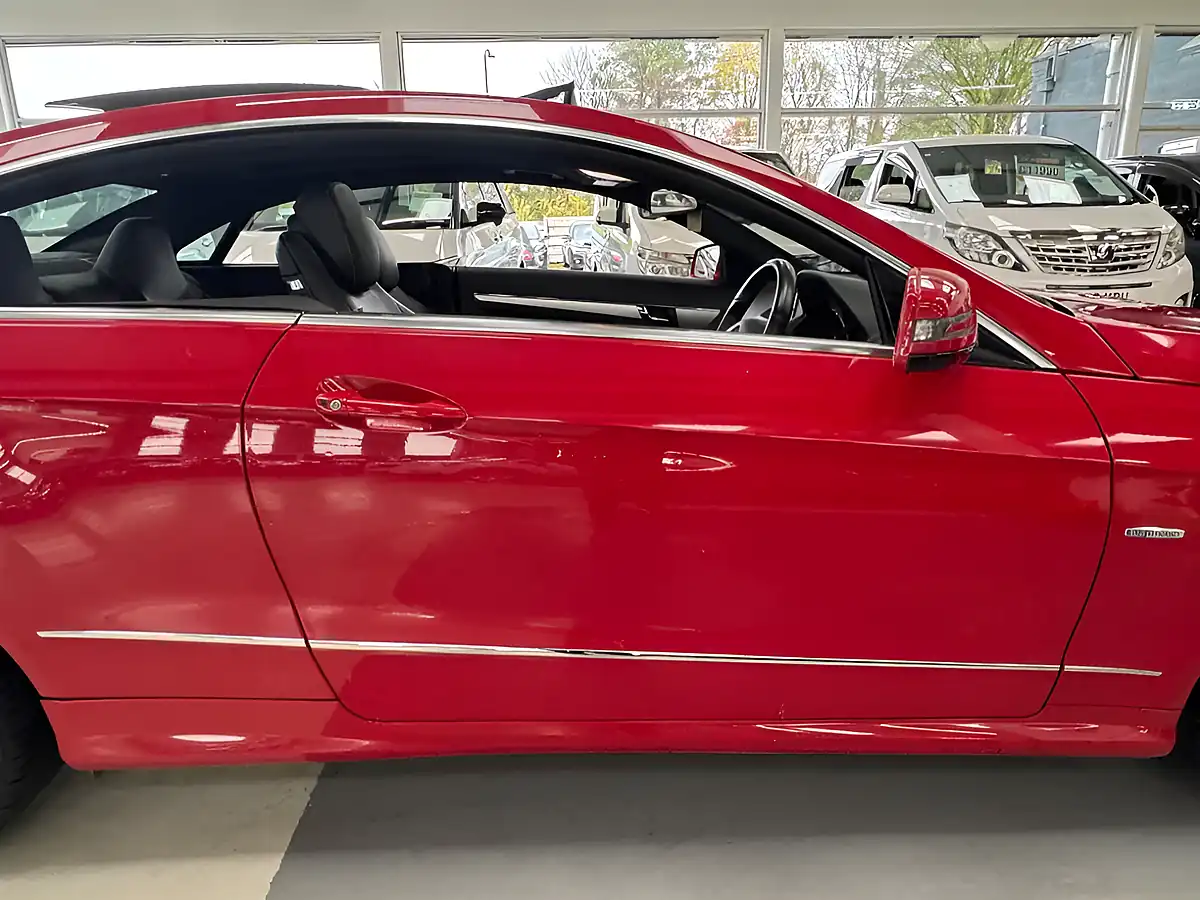 Used 2010 Mercedes-Benz E Class Sport Red - Interior and Exterior details 14