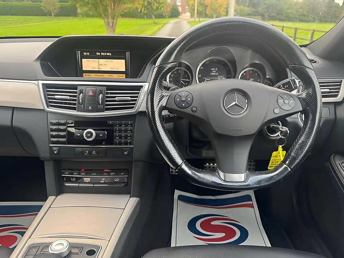 Used 2010 Mercedes-Benz E Class Sport White - Interior and Exterior details 13