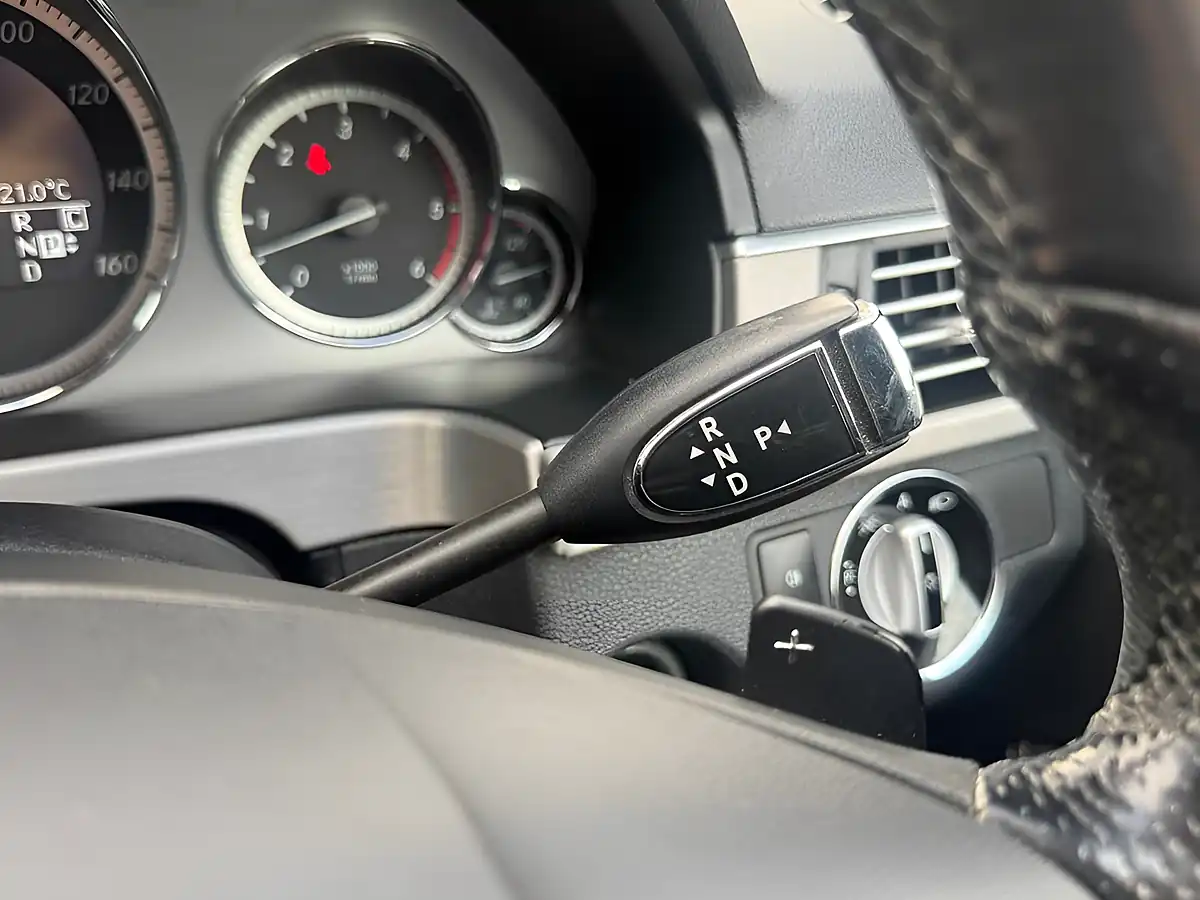 Used 2010 Mercedes-Benz E Class Sport White - Interior and Exterior details 16