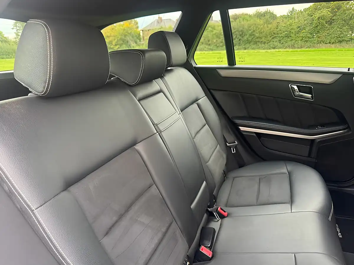 Used 2010 Mercedes-Benz E Class Sport White - Interior and Exterior details 19