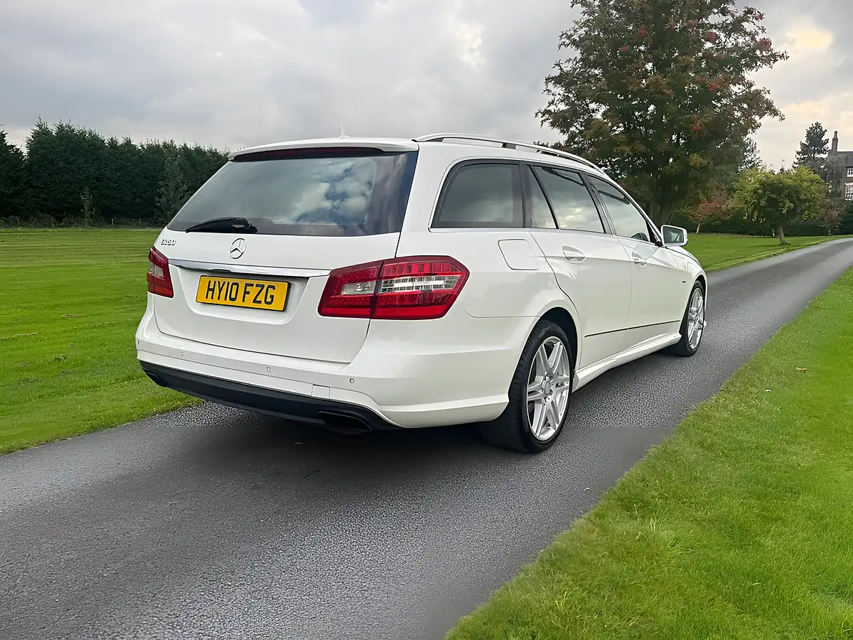 Used 2010 Mercedes-Benz E Class Sport White - Interior and Exterior details 3