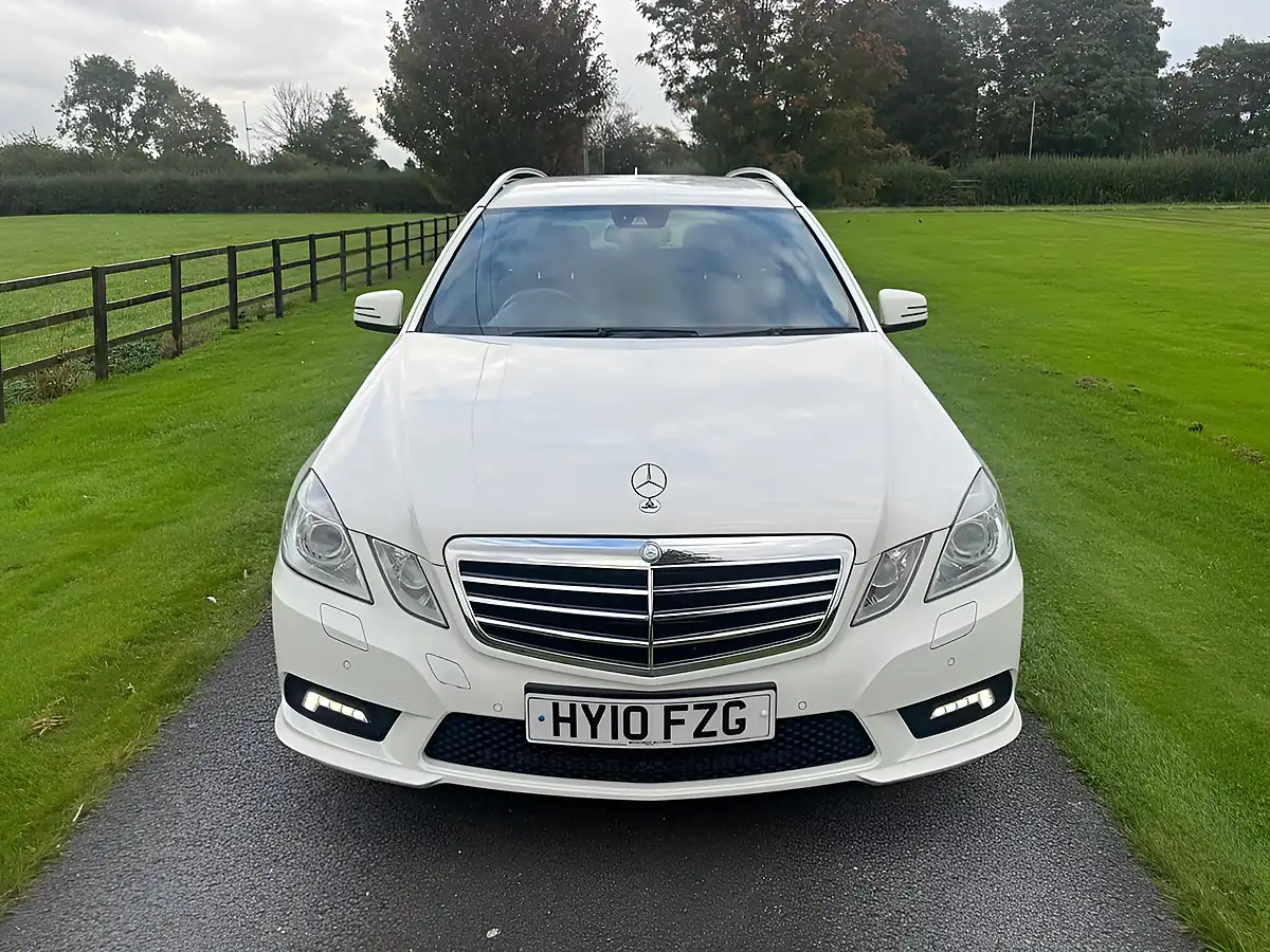 Used 2010 Mercedes-Benz E Class Sport White - Interior and Exterior details 8