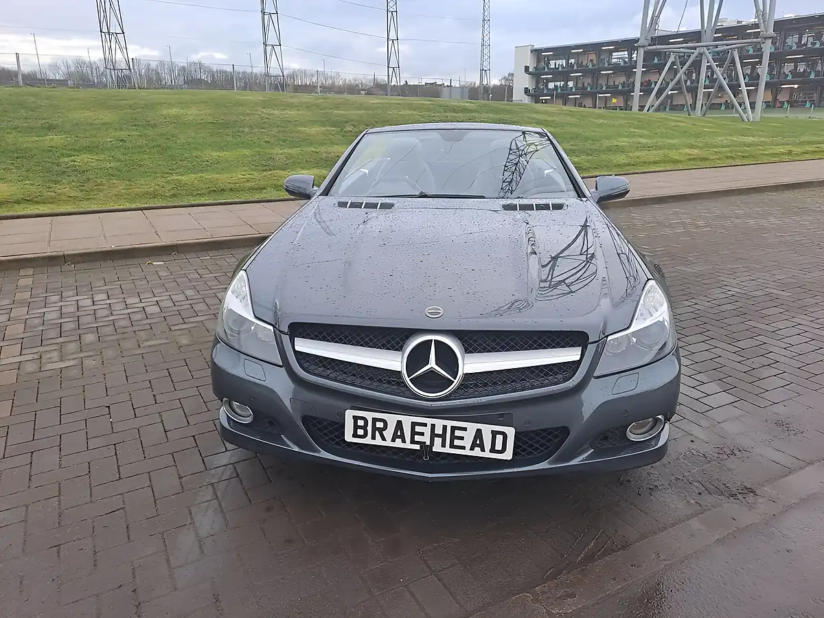 Used 2010 Mercedes-Benz Sl Grey - Interior and Exterior details 8