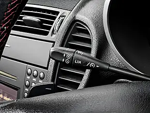 Used 2010 Mercedes-Benz Slk 200 Fire Opal Red - Interior and Exterior details 18