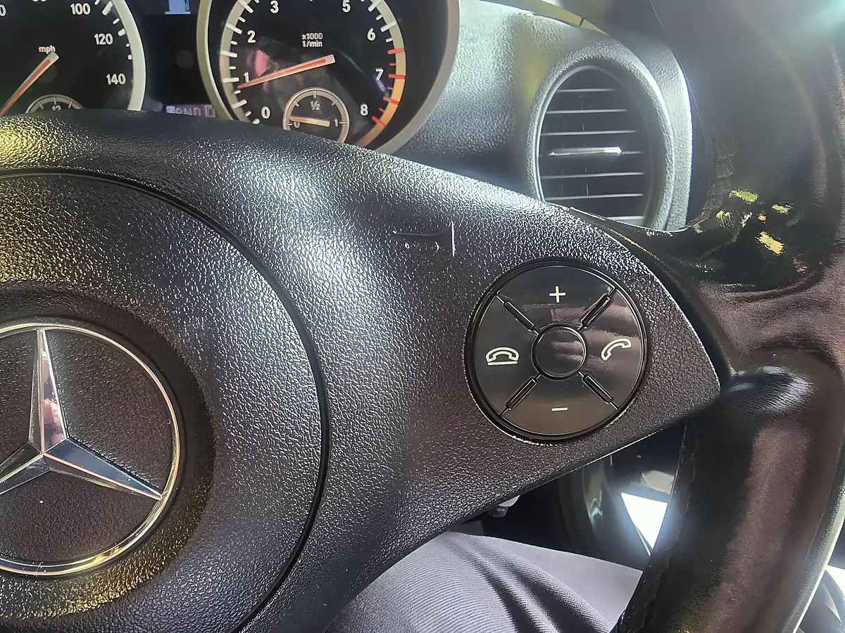 Used 2010 Mercedes-Benz Slk Convertible Grey - Interior and Exterior details 14