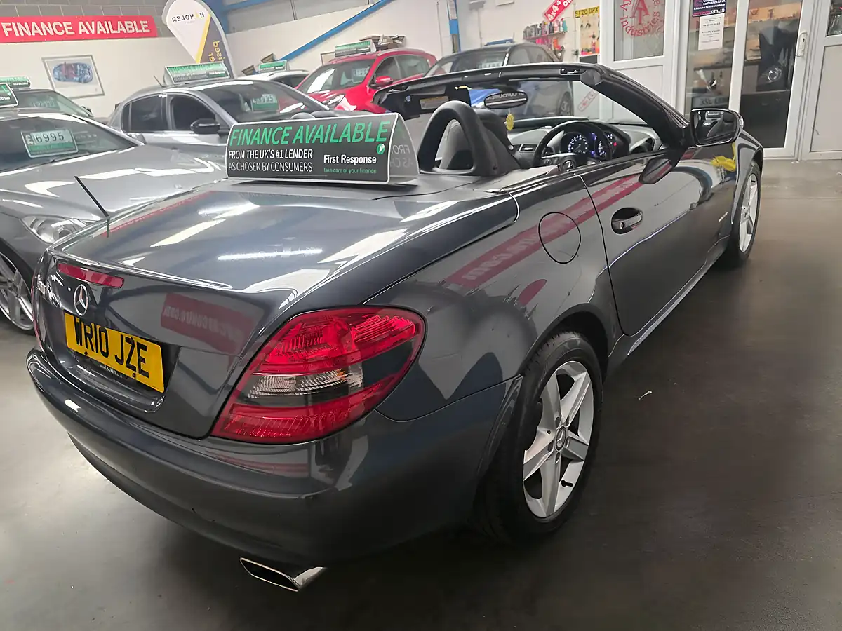 Used 2010 Mercedes-Benz Slk Convertible Grey - Interior and Exterior details 7