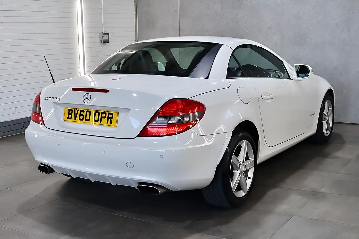 Used 2010 Mercedes-Benz Slk Convertible White - Interior and Exterior details 10